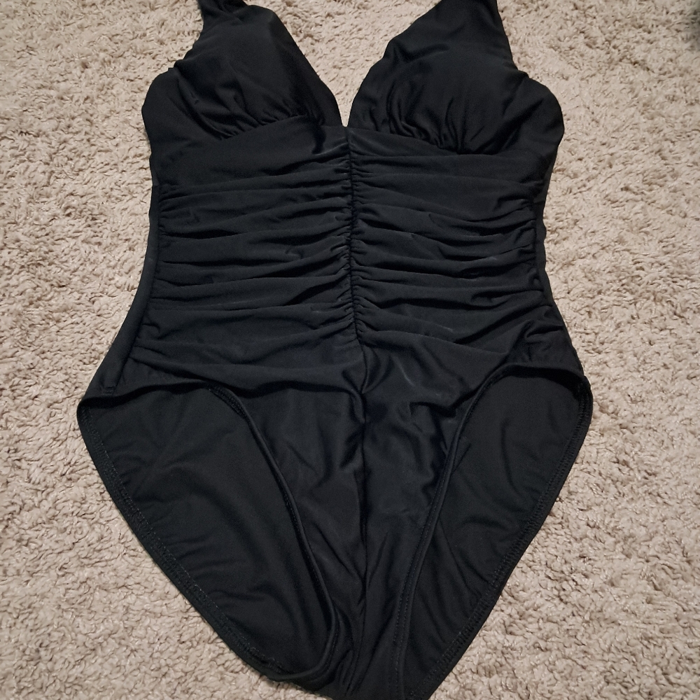 Miraclesuit one piece swimsuit womens Size 12 Black ruched Slimming